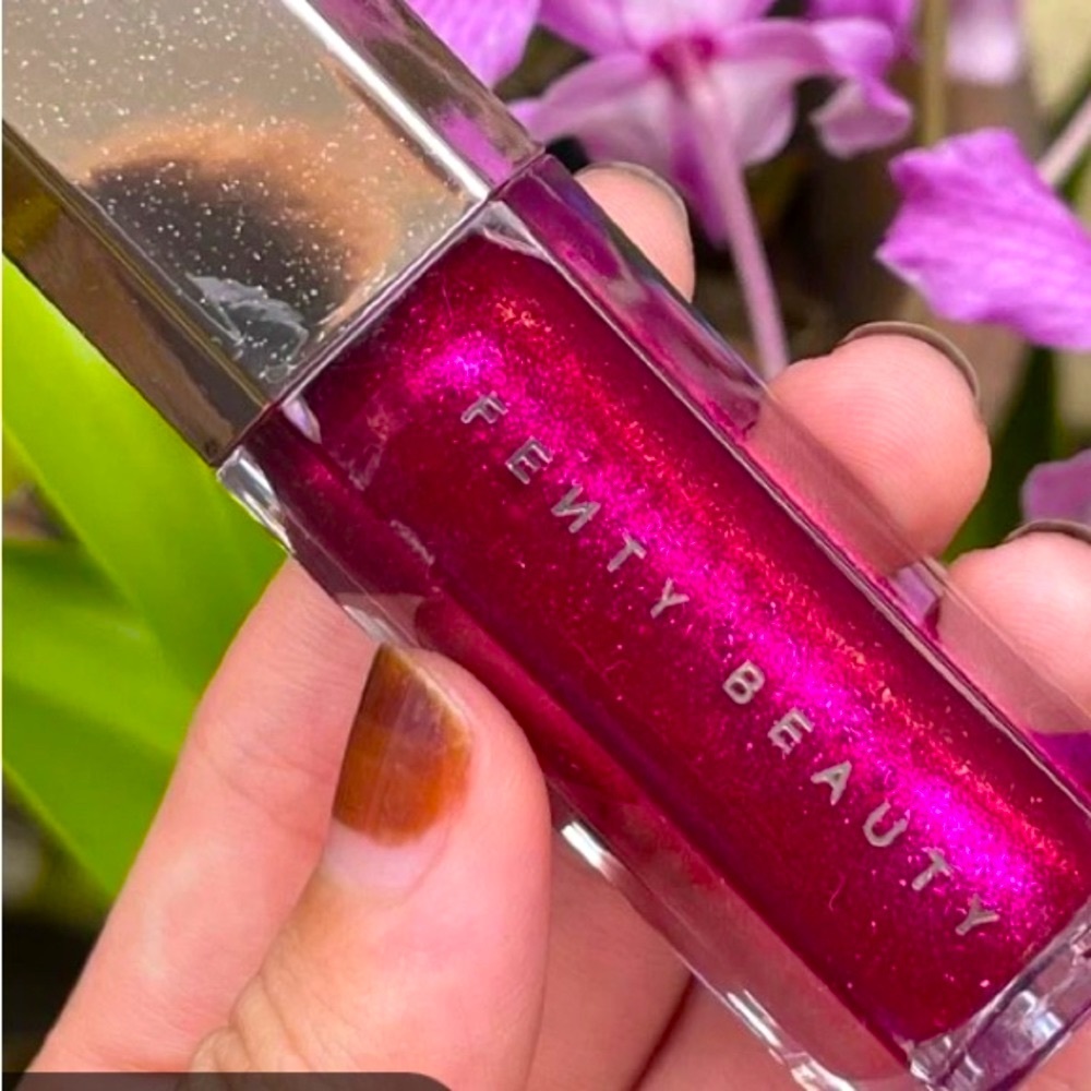 Fenty Gloss Bomb in Fuchsia Flex